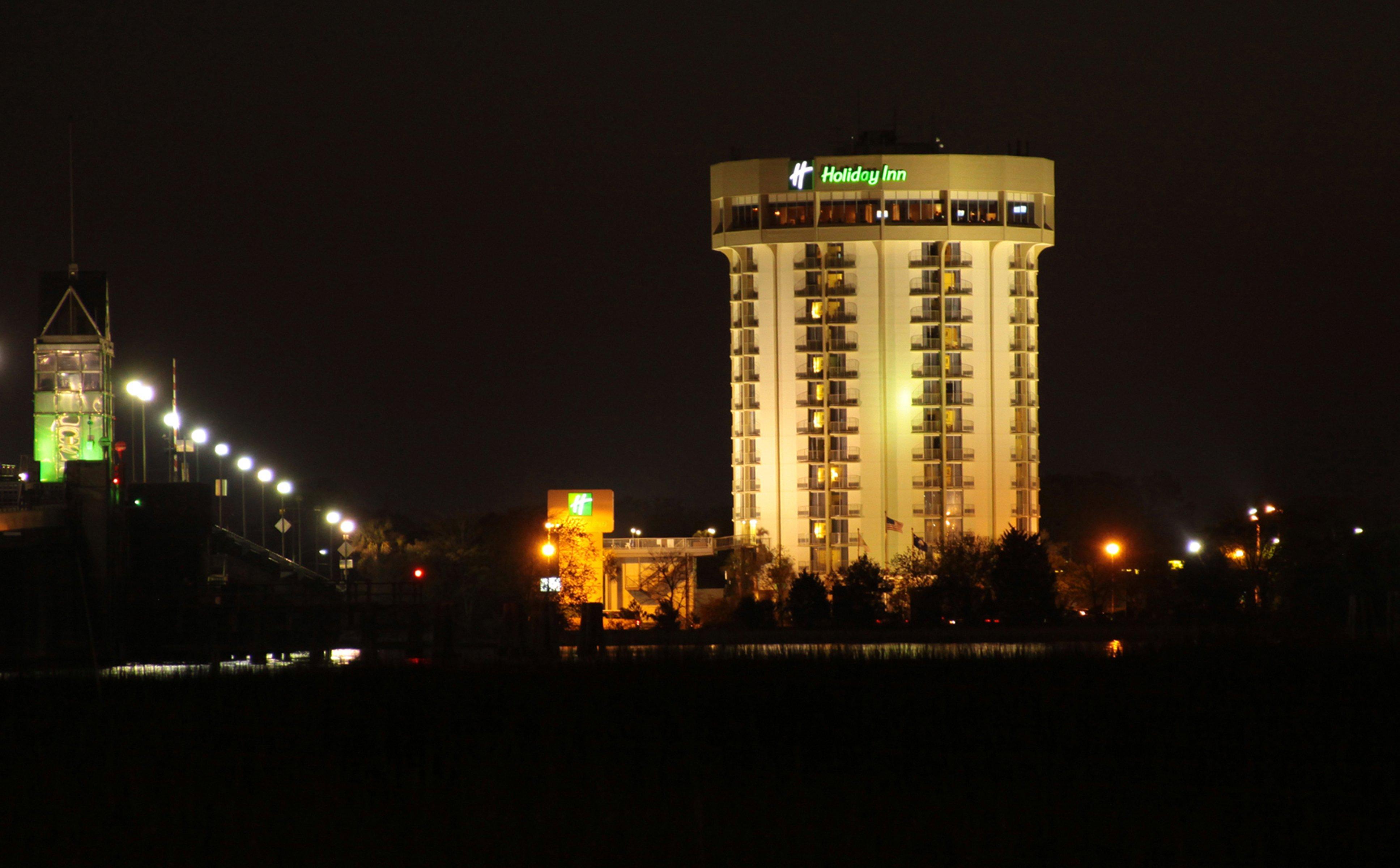 Holiday Inn Charleston-Riverview By Ihg Exterior photo