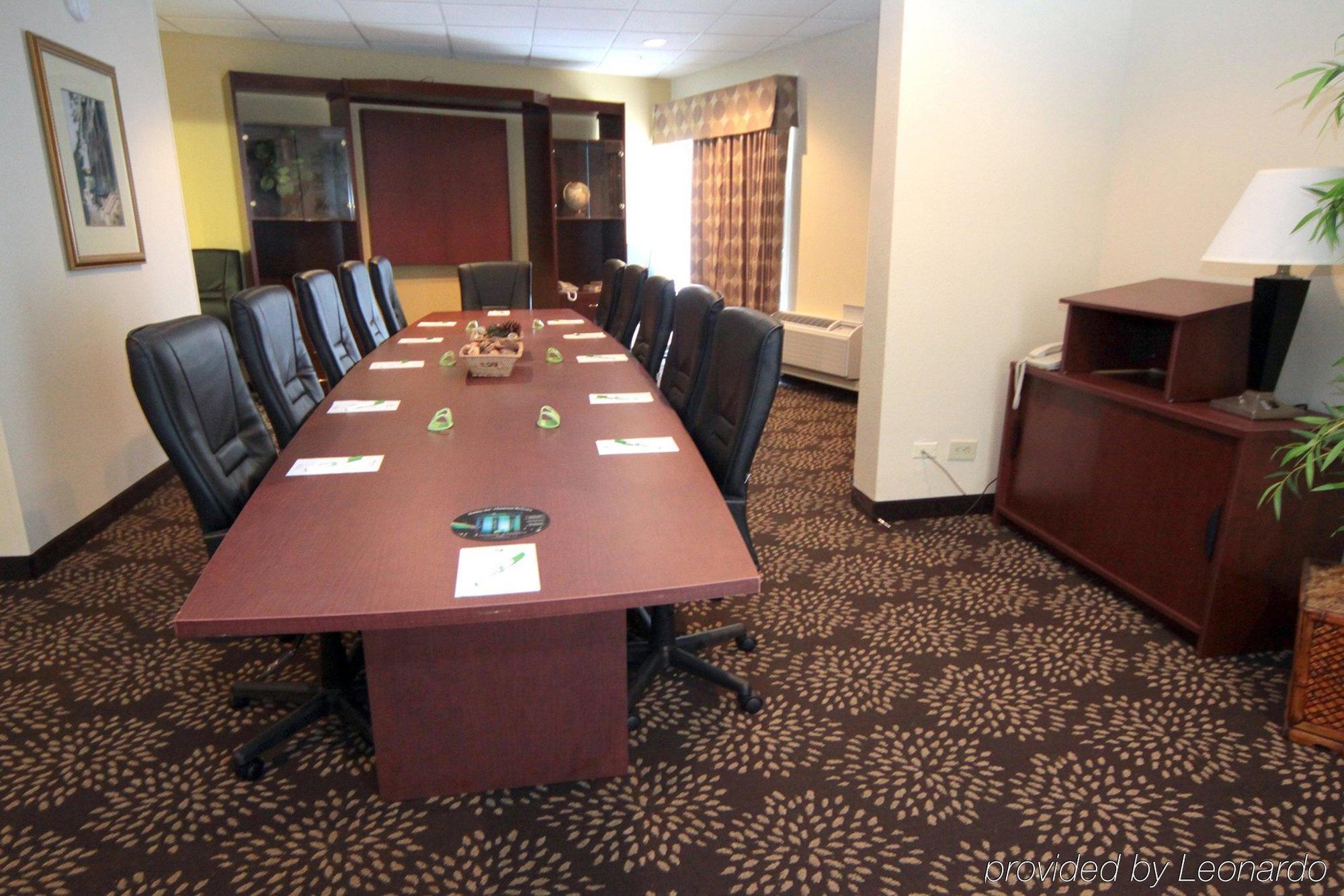 Holiday Inn Charleston-Riverview By Ihg Facilities photo