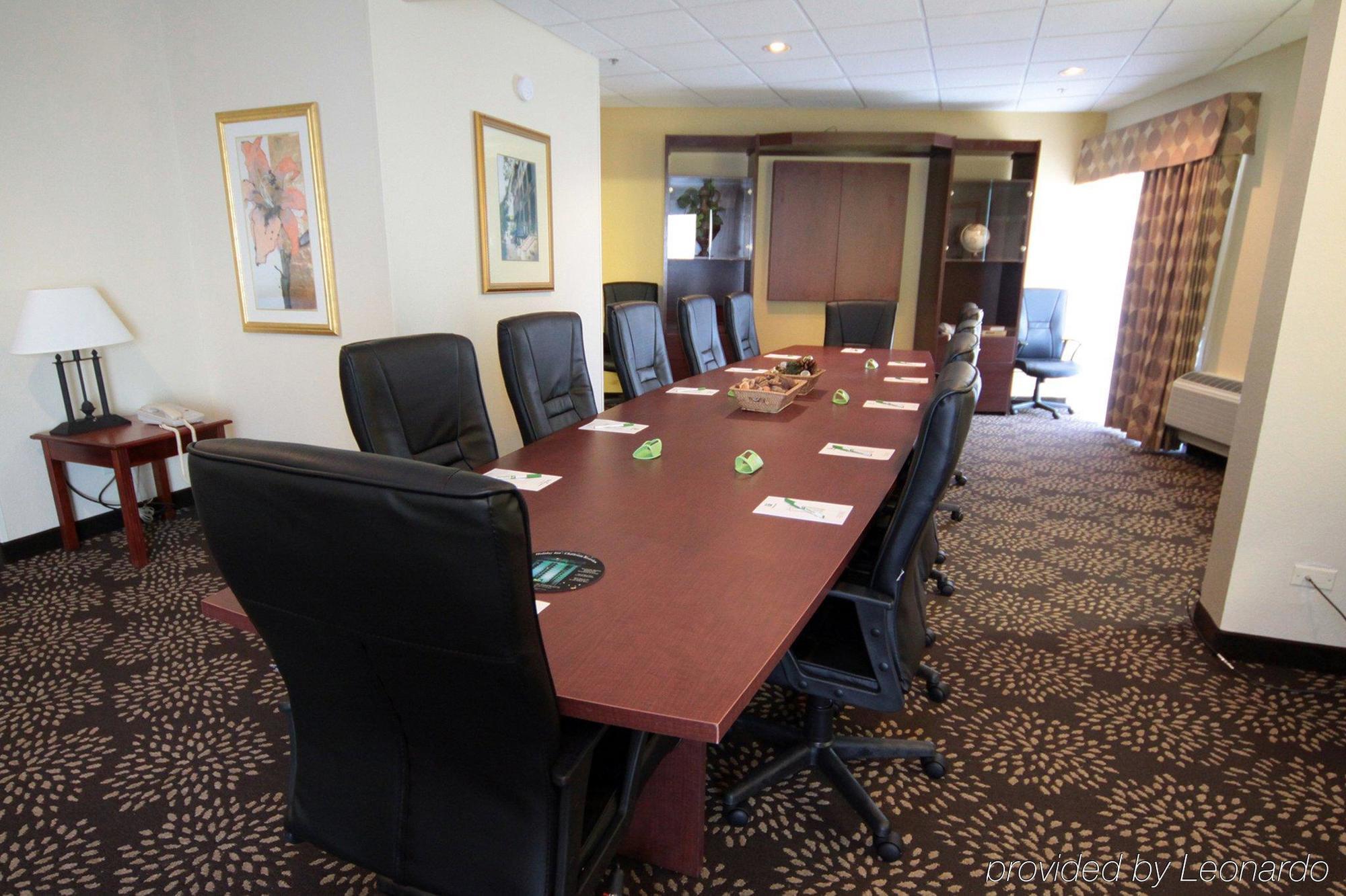 Holiday Inn Charleston-Riverview By Ihg Facilities photo