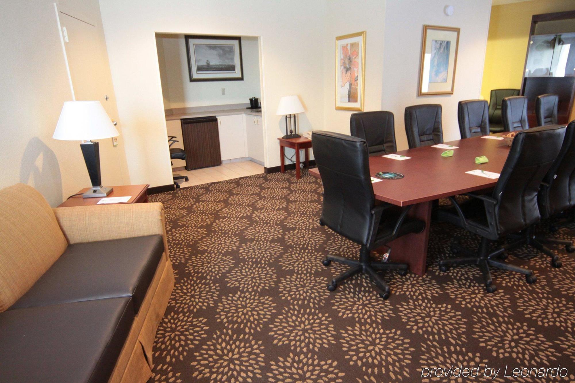 Holiday Inn Charleston-Riverview By Ihg Facilities photo