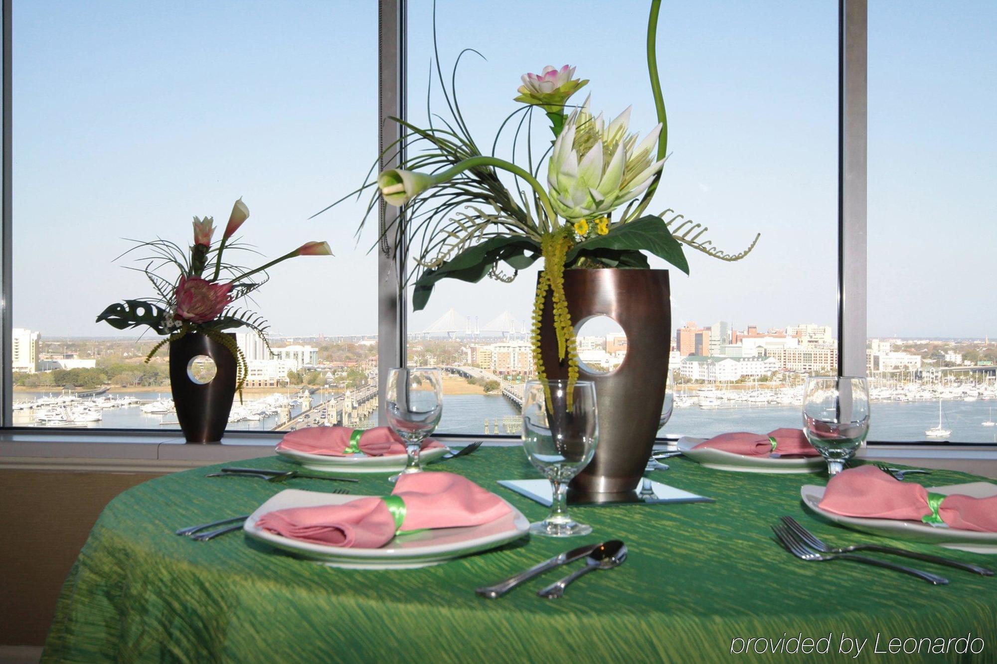 Holiday Inn Charleston-Riverview By Ihg Restaurant photo