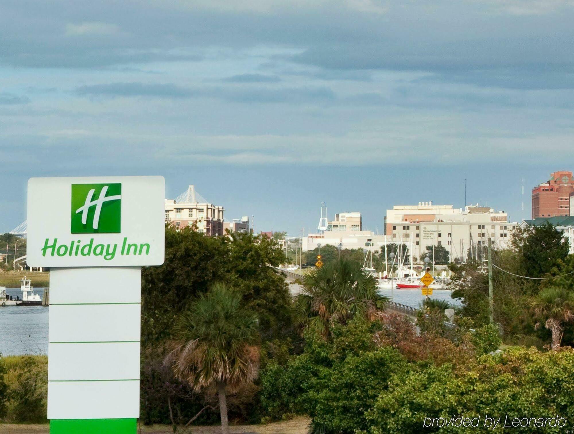 Holiday Inn Charleston-Riverview By Ihg Exterior photo