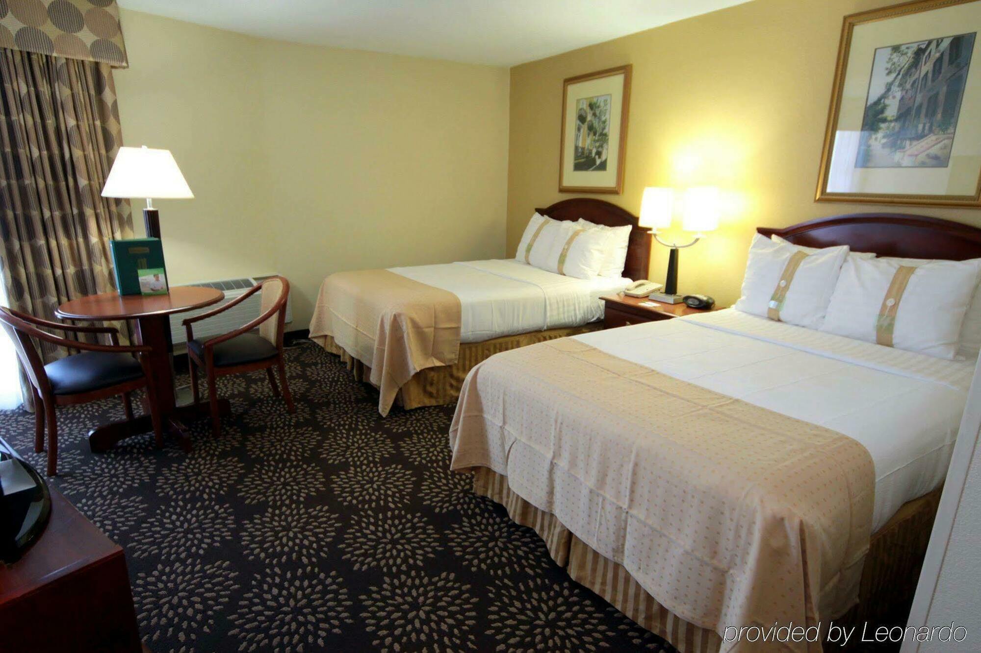 Holiday Inn Charleston-Riverview By Ihg Exterior photo